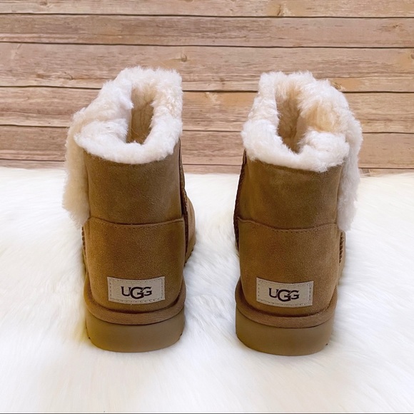 UGG Women’s Mini Bailey Snaps Chestnut Suede Boots - Picture 5 of 10